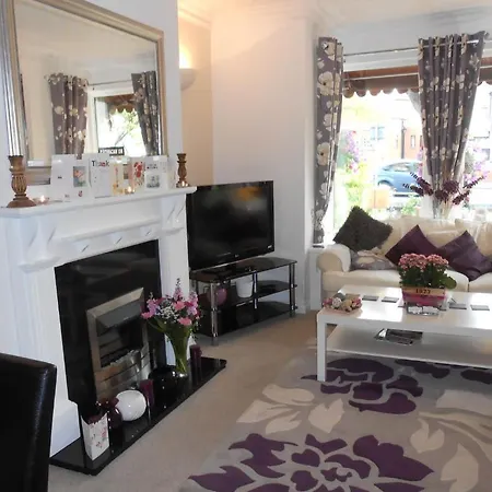 Guest house North Bay Scarborough